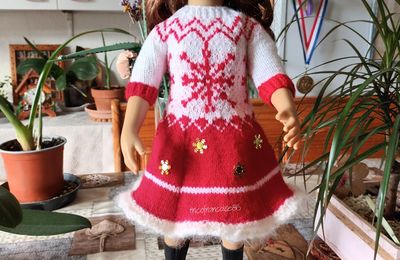 Tanya en robe de Noël ...