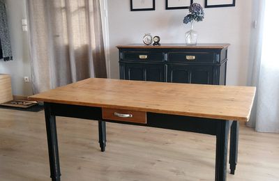 Table ancienne bois/noire