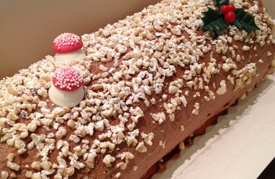 La ganache montée (bûche chocolat-praliné-noisettes)