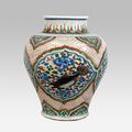 Chine. Panneau en soie brodé, vase balustre  XVIIe siècle et paire  jardinières en bronze doré et émaux cloisonnés