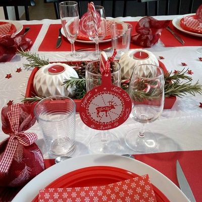 Ma table de Noël en rouge et blanc
