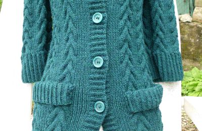 Tendances tricot en vert pétrole laine et alpaca