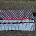 Trousse plate (noire, grise et rose)