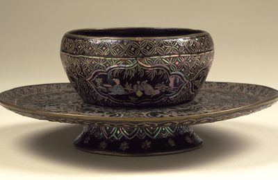 Cup Stand (Tuozhan) with Cartouches Showing Figures in Landscapes, Birds, and Flowers, Middle Ming dynasty, about 1450-1550