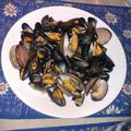 Moules et palourdes à la vapeur de rhum