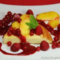 Gâteau neigeux aux fruits d'été