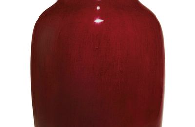 A large copper-red-glazed vase, 18th-19th century