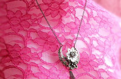 Collier Shabby chic rétro dentelle