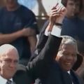 L’ancien président sud-africain Frederik de Klerk parle Nelson Mandela (vidéo TF1) 