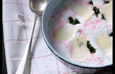 Pourquoi les plats d'hiver devraient-ils être tristes? (Soupe en technicolor)