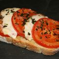 Tartine tomate et mozarella