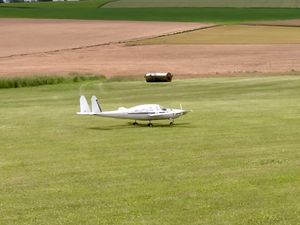 Le Rutan Boomerang, bimoteur RC dissymétrique.