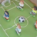 Un gâteau terrain de foot 