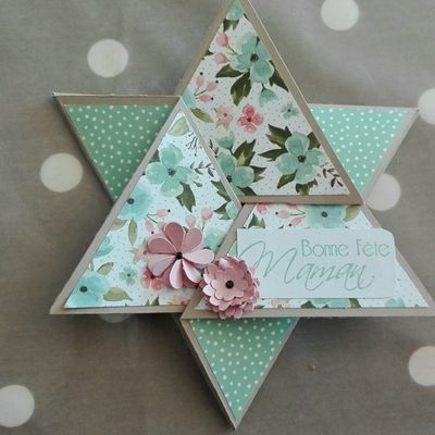 Une carte en étoile version "Fête des Mères"