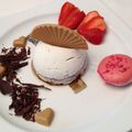 Dôme chocolat et macaron à la rose