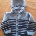 Gilet avec capuche taille 12/18 mois sur commande