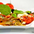 Lamelles d'Aubergines en sauce tomate basilic, huile d'olive, ail noir avec de la tomette de chèvre et du parmesan