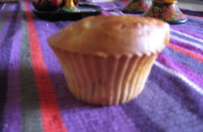 De la poire et du chocolat: des petits muffins bien dodus by Lisanka