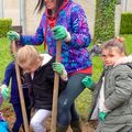 A LA MATERNELLE DES CHAMPS-ÉLYSÉES, UN PARADIS POUR LIBELLULES.