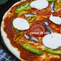 PIZZA ITALIENNE A LA SEMOULE MOZZARELLA BASILIC A LA PLANCHA