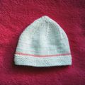 Un tout petit bonnet pour une toute petite fille!