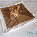 Doudou girafe chocolat