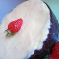 ¤¤¤ Printanier mais surnaturel : Cheesecake fond chocolat-pistaches, fraises et lemon curd