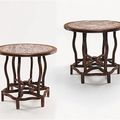 Paire de tables rondes en bois de hongmu et plateau de marbre, Chine, province du Guangdong, XIXe siècle. 