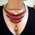 collier tribal rouge et corne