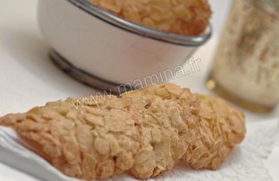 Tuiles aux amandes  de chez Troigros, revisitées  à la fève tonka par Mamina