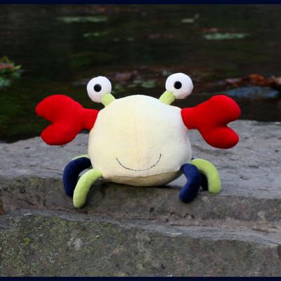 [Peluche] Quand les crabes de cocotier de Kanaky migrent en Bretagne...