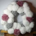 Couronne pompons rose blanc et gris