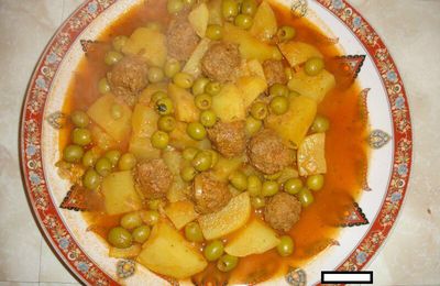 TAGINE KEFTA POMMES DE TERRE OLIVES