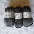 Lot Bamboulème (50% laine/50% bambou) anthracite Cheval blanc (3 pelotes/150 grammes)