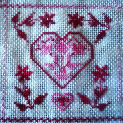 petite avancée sur le plaid rouge