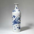 A fine blue and white porcelain vase painted with a scene from The Romance of the Three Kingdoms, Chongzhen period (1628-44)