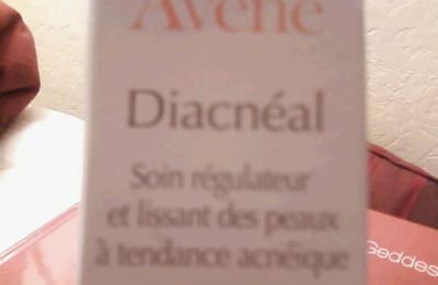 détail Diacnéal d'Avène neuf ci-dessus!