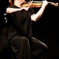 AUTOUR D’AYAKO TANAKA, TALENTS ET SCÈNES PARTAGÉES.