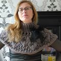 leafy lace capelet