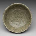 Bowl. Stoneware with green glaze, carved decoration. Vietnam, Lê dynasty, 15th century