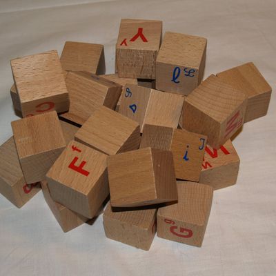 Lot de cubes Lettre en bois