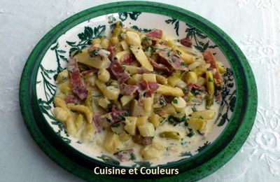 Petit ragoût d'asperges blanches au jambon de pays 