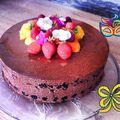 GATEAU MOUSSE AU CHOCOLAT ,PRALIN ET CERISES 