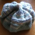 un béret pour enfant (mis en vente sur alittlemarket, aiguilletine et crochetine)