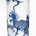 Vase en porcelaine bleu blanc, Chine, Epoque Transition, XVIIème siècle