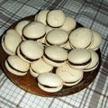 Macarons... avec ganache au chocolat...