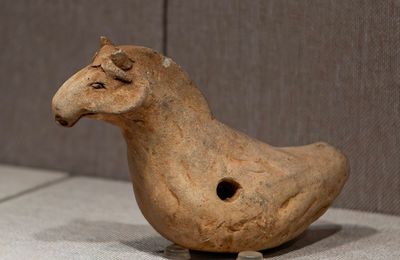 Horse head pottery ocarina, Tang Dynasty (618-907)