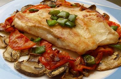 Escalope au four aux champignons et aux tomates