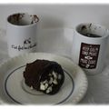 Minis-mugs cakes chocolat aux pépites de chocolat blanc