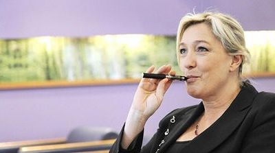 Cigarette électronique : une étude souligne la toxicité des liquides aromatisés